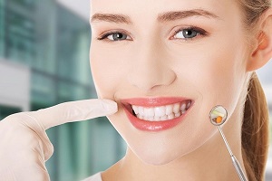 Công nghệ trám răng thẩm mỹ Laser Tech hiện đại và nhanh chóng