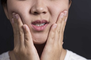 Nguyên nhân và biện pháp phòng ngừa áp xe răng